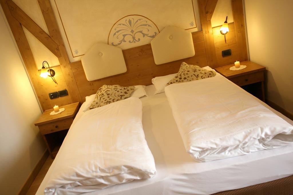 Hotel Shandranj เตเซโร ภายนอก รูปภาพ