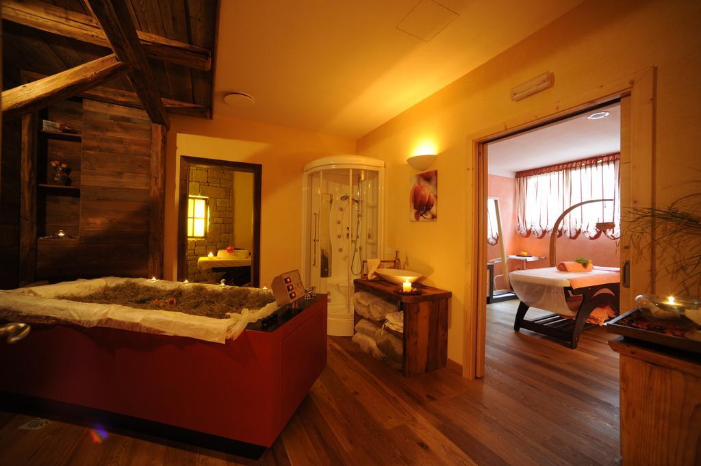 Hotel Shandranj เตเซโร ภายนอก รูปภาพ