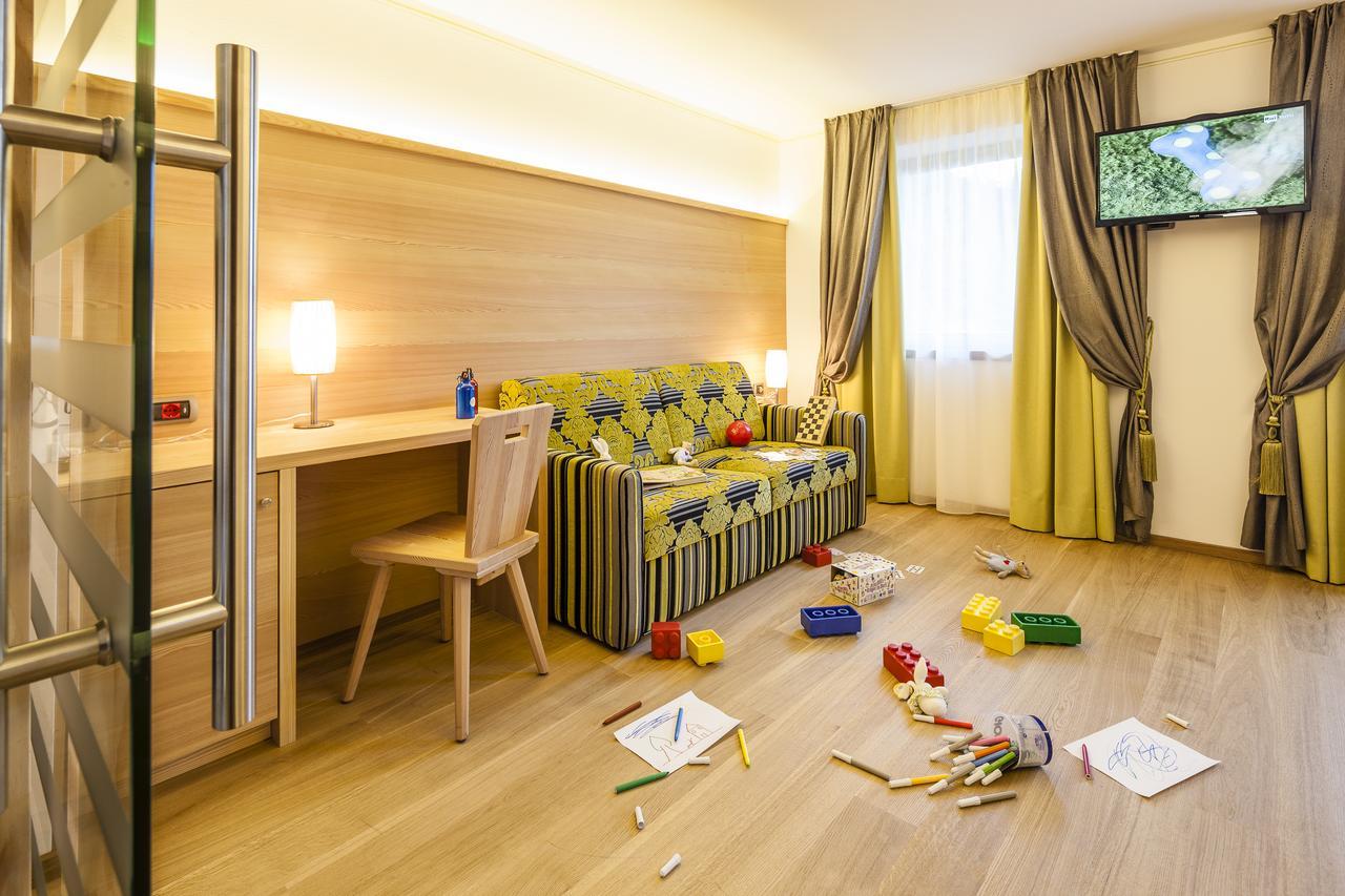 Hotel Shandranj เตเซโร ภายนอก รูปภาพ